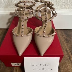 Rockstud caged pump 65mm